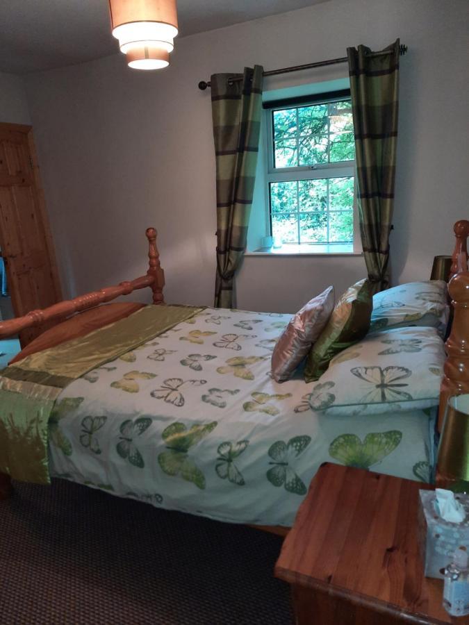 Country Cottage B&BCrossakeel エクステリア 写真