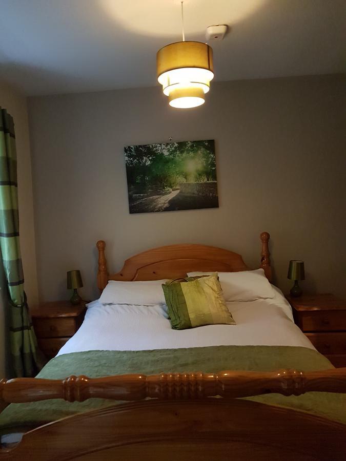 Country Cottage B&BCrossakeel エクステリア 写真